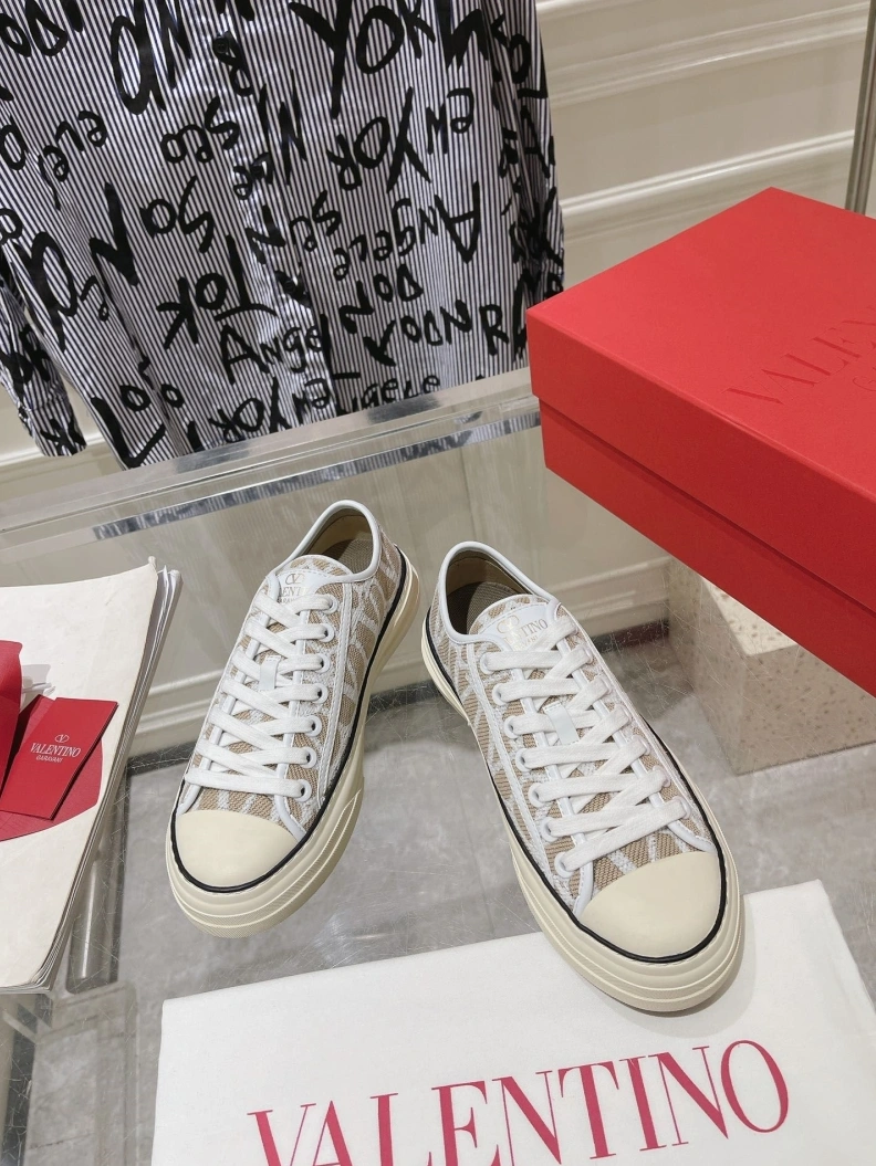 Timeless Vxlxntino Casual Shoes 228767