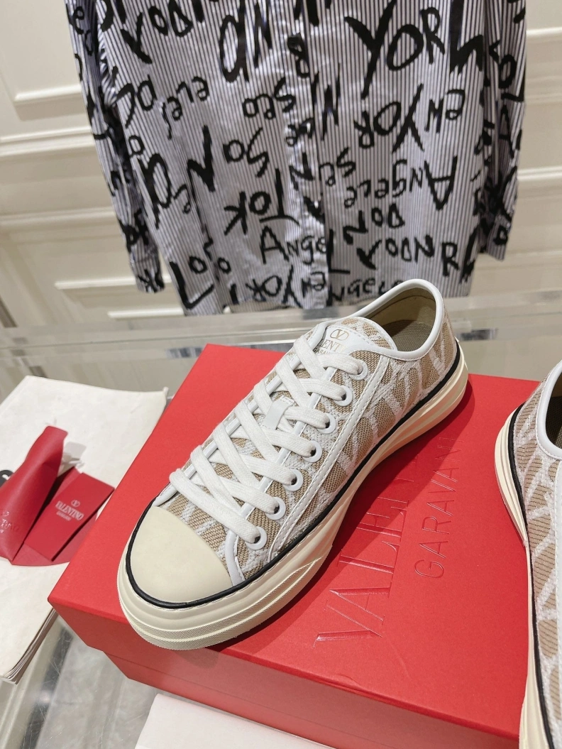Timeless Vxlxntino Casual Shoes 228767