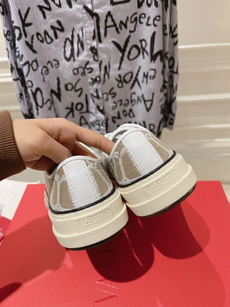 Timeless Vxlxntino Casual Shoes 228767
