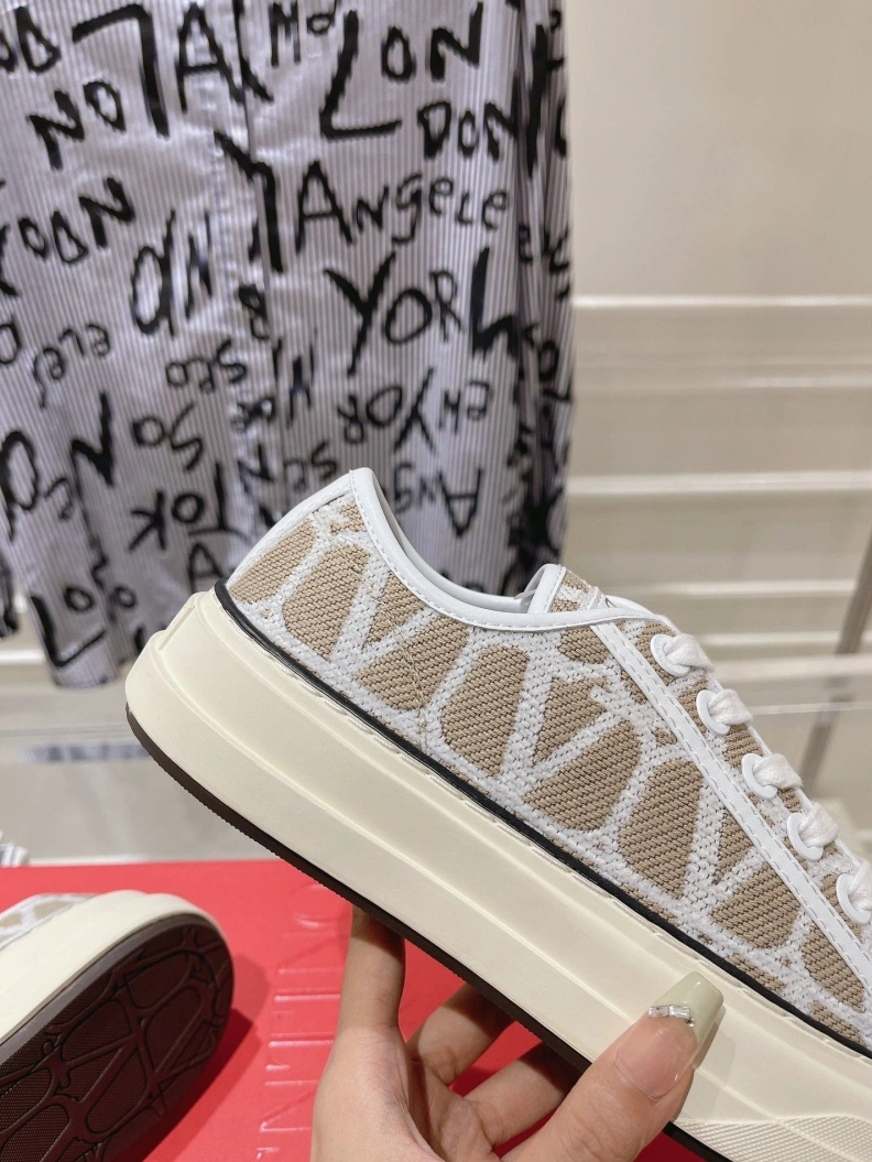 Timeless Vxlxntino Casual Shoes 228767