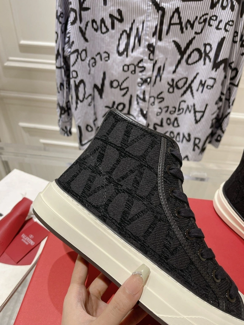 EyeCatching Vxlxntino Casual Shoes 228762