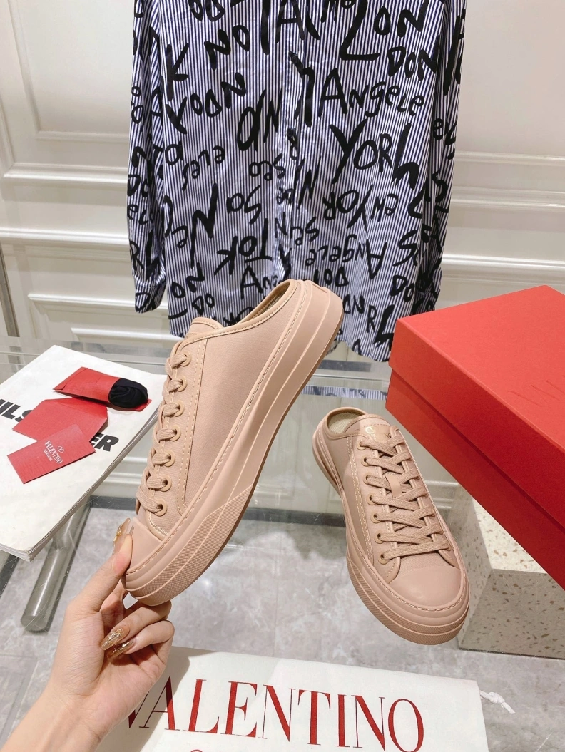 Versatile Vxlxntino Casual Shoes 228750