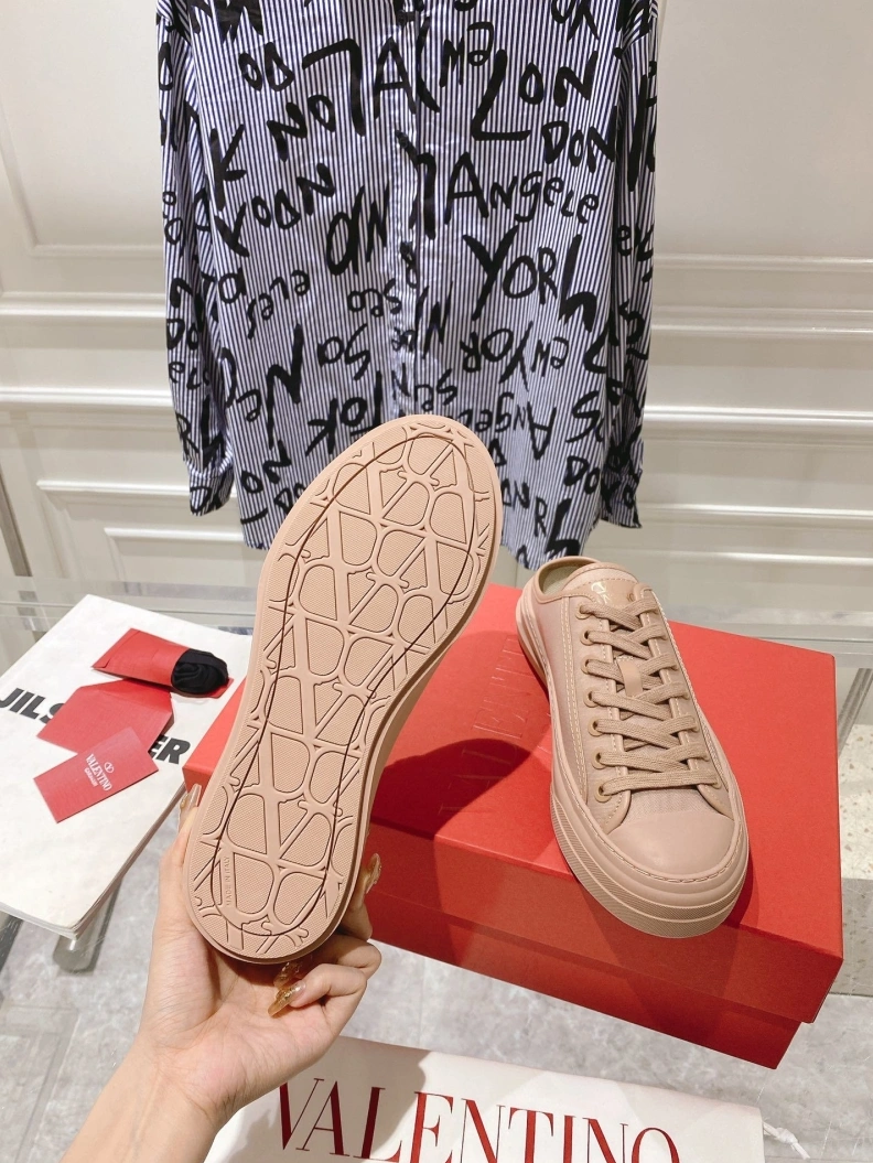 Versatile Vxlxntino Casual Shoes 228750