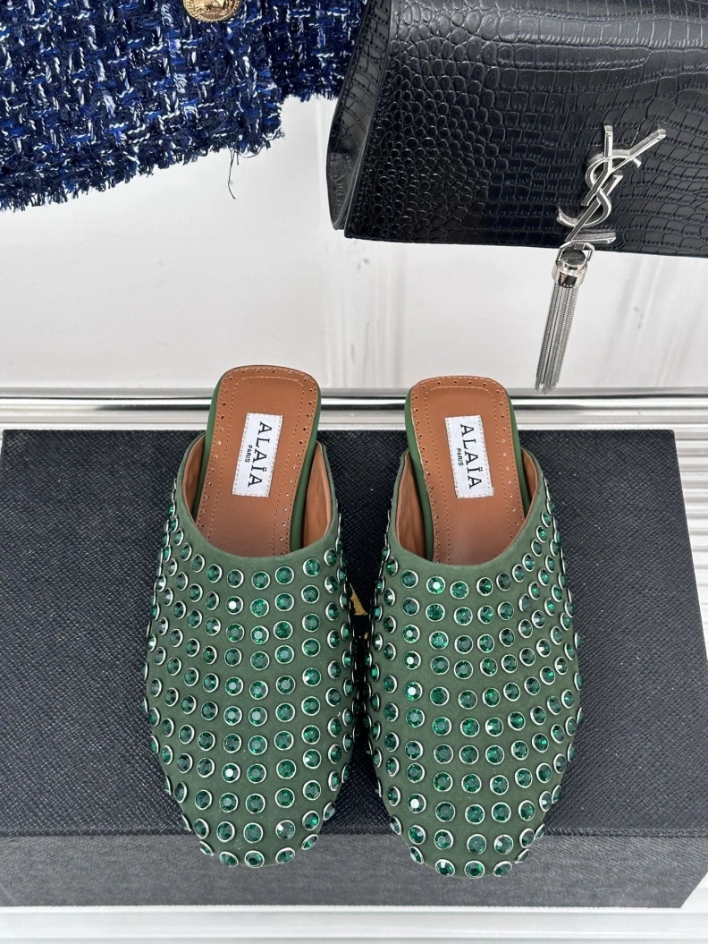 Durable Othxr Slippers 209616