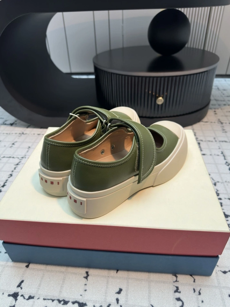 Comfortable Othxr Sneakers 209008