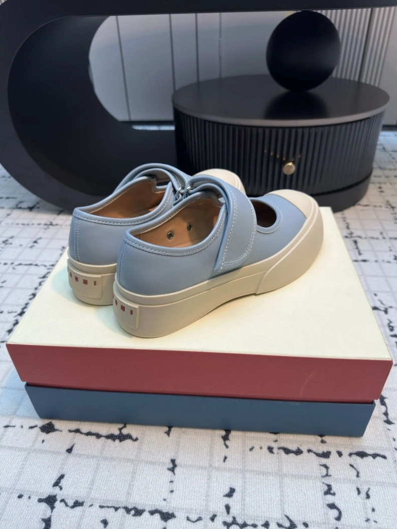 Bright Othxr Sneakers 209007