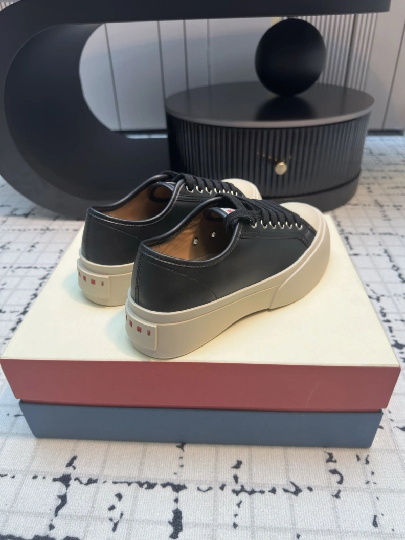 Elegant Othxr Sneakers 208997