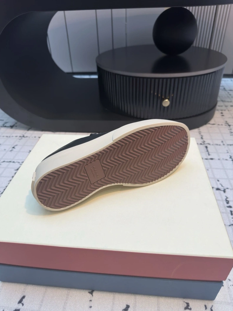 Elegant Othxr Sneakers 208997