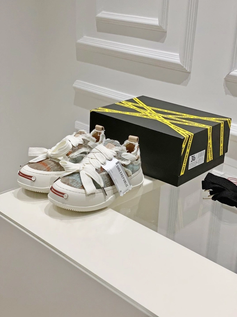 Lightweight Othxr Sneakers 208967
