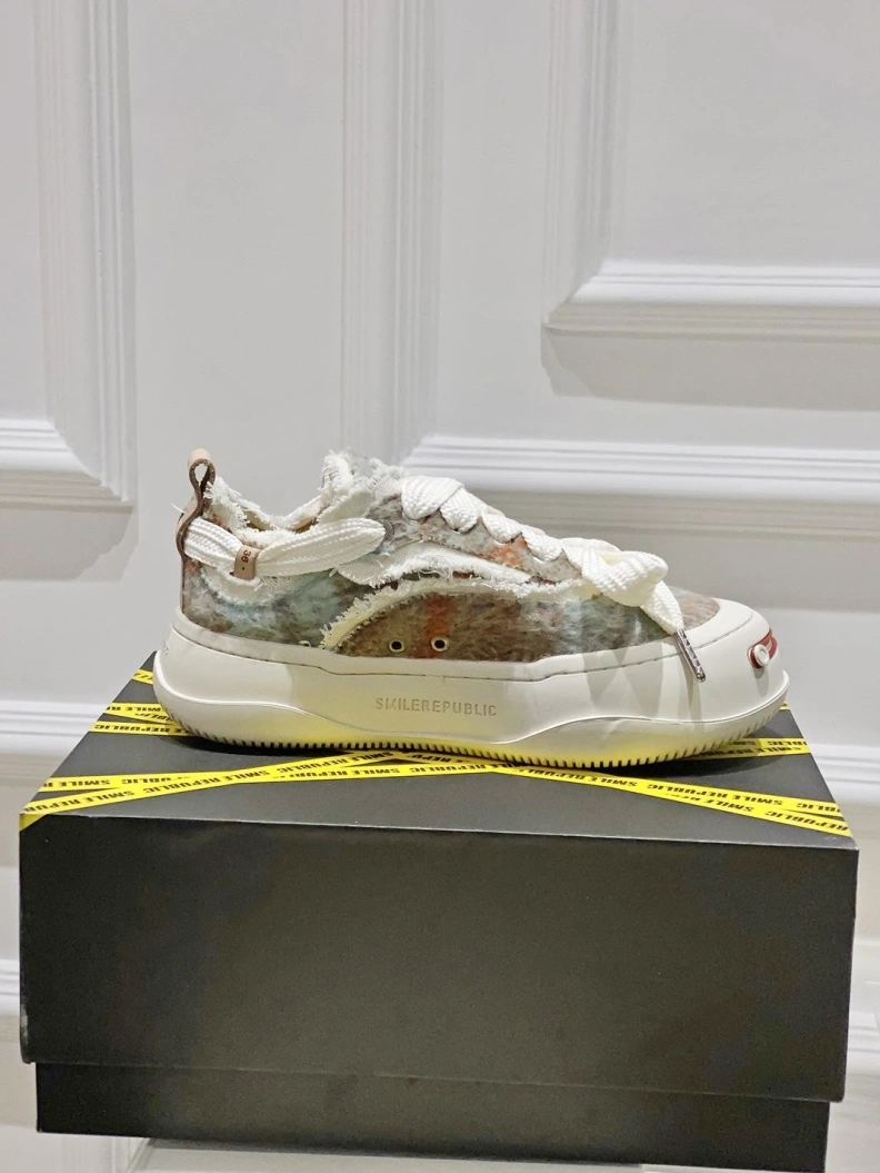 Lightweight Othxr Sneakers 208967
