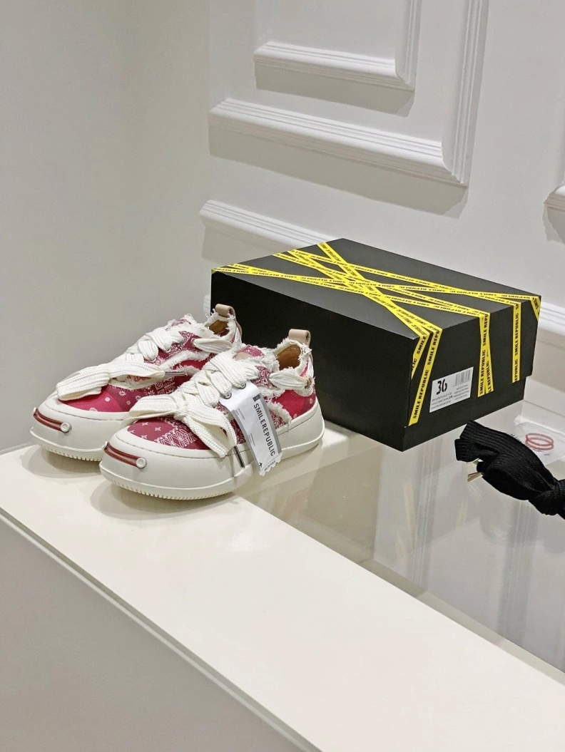 Elegant Othxr Sneakers 208968