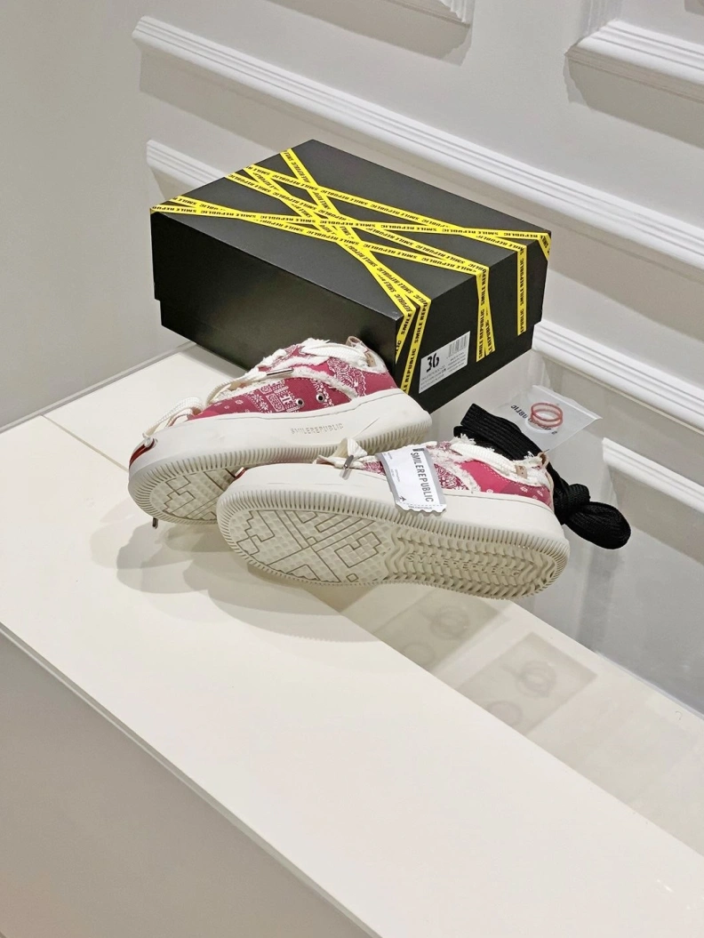 Elegant Othxr Sneakers 208968