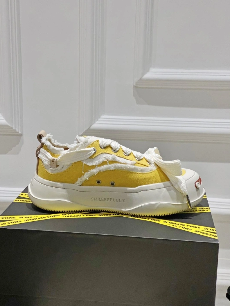 AllSeason Othxr Sneakers 208956