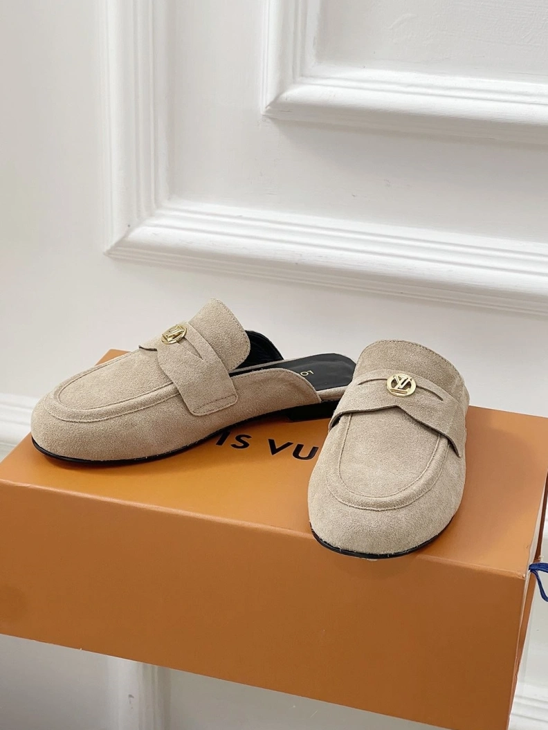 Fashionable Othxr Slippers 209626