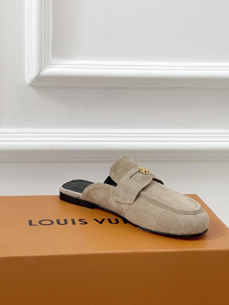 Fashionable Othxr Slippers 209626
