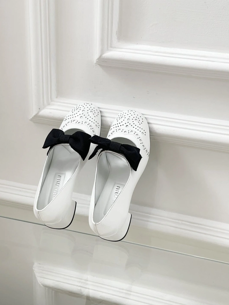 Comfortable Othxr flat shoes 209742