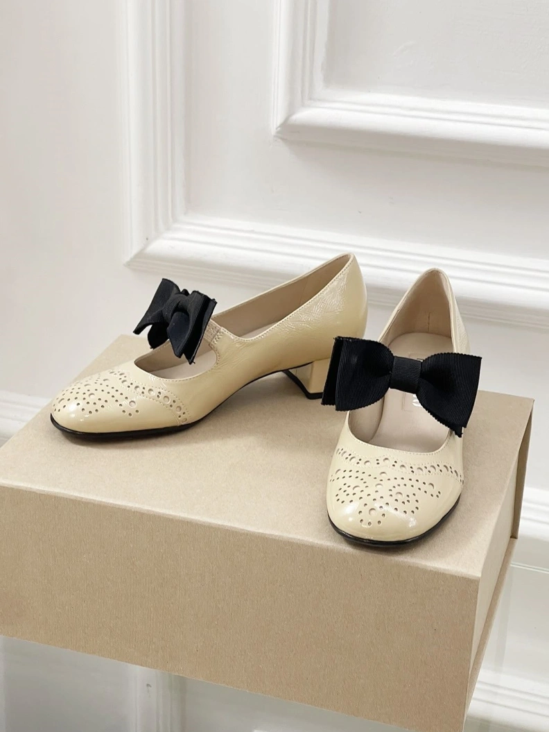 Othxr flat shoes Resilient 209737