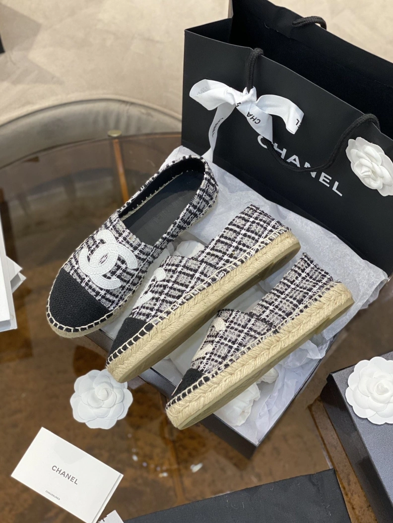 Trendy Chxnxl Flat Shoes 117923