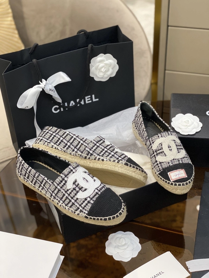 Trendy Chxnxl Flat Shoes 117923