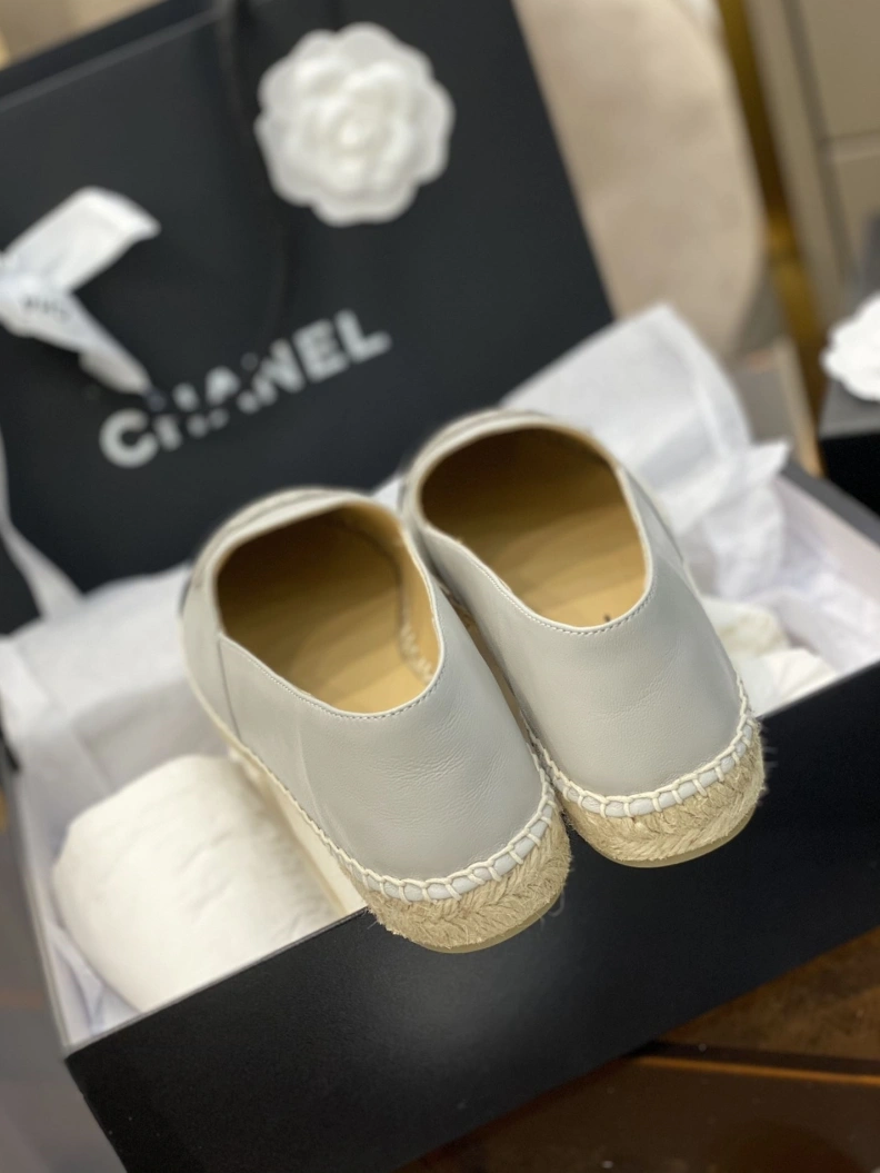 Fashionable Chxnxl Flat Shoes 117921