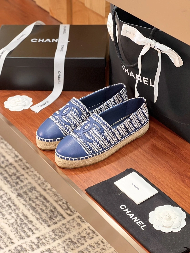 Trendsetting Chxnxl Flat Shoes 117915