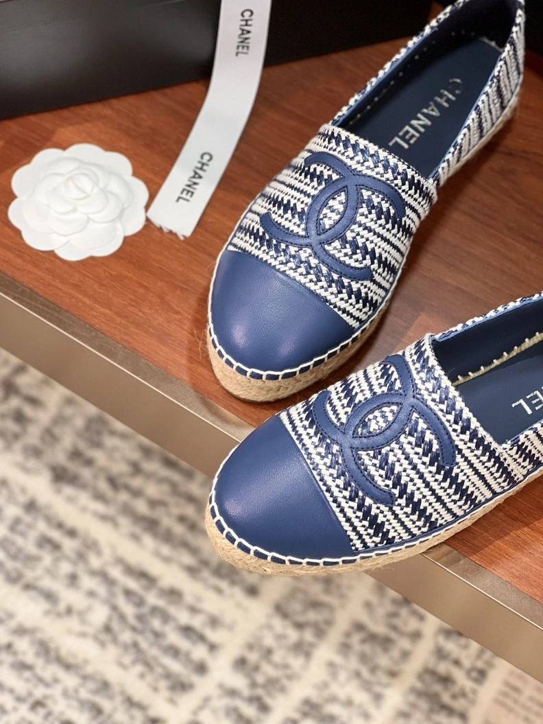 Trendsetting Chxnxl Flat Shoes 117915