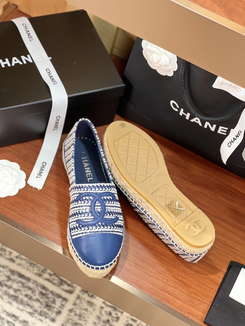 Trendsetting Chxnxl Flat Shoes 117915