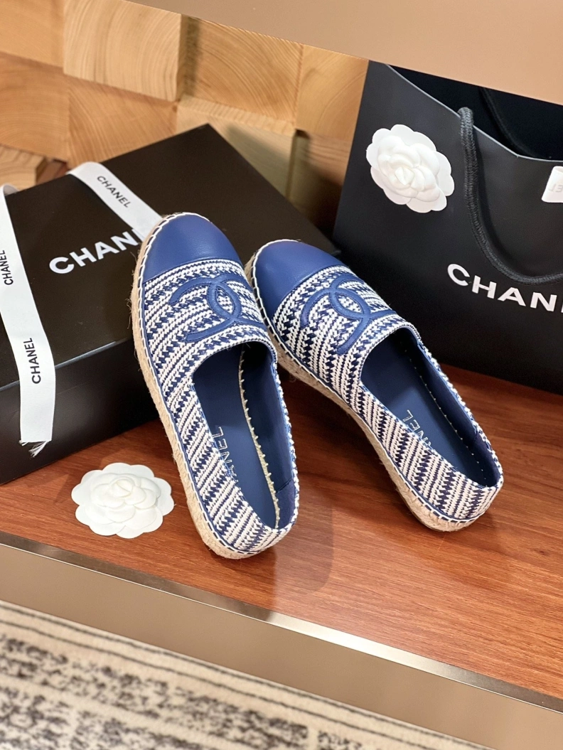 Trendsetting Chxnxl Flat Shoes 117915