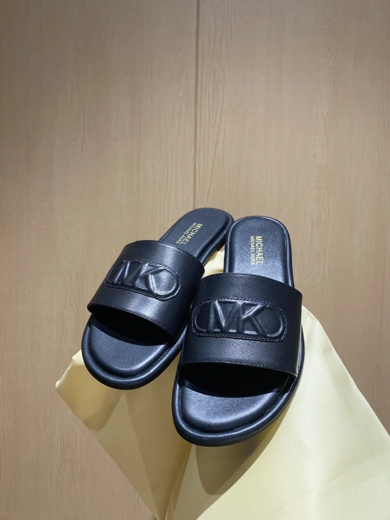 Versatile Othxr Slippers 209589