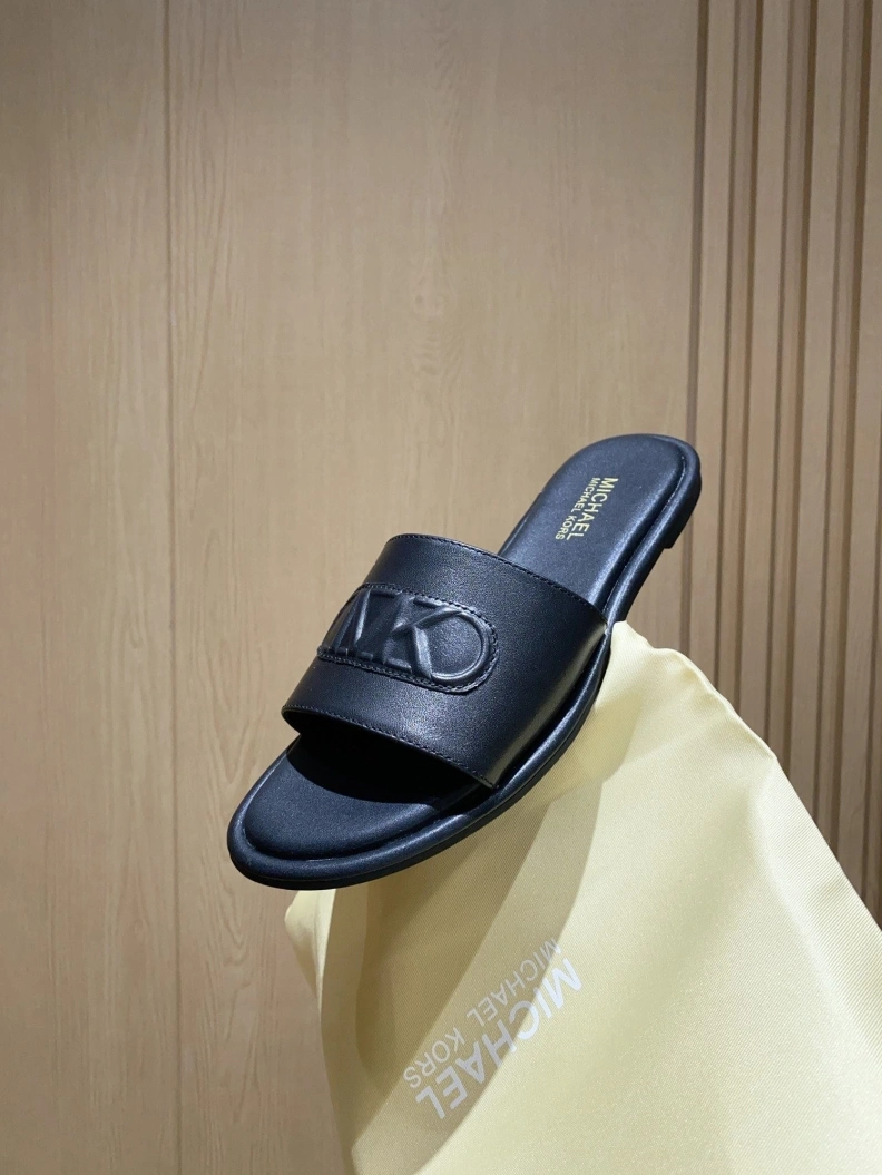 Versatile Othxr Slippers 209589