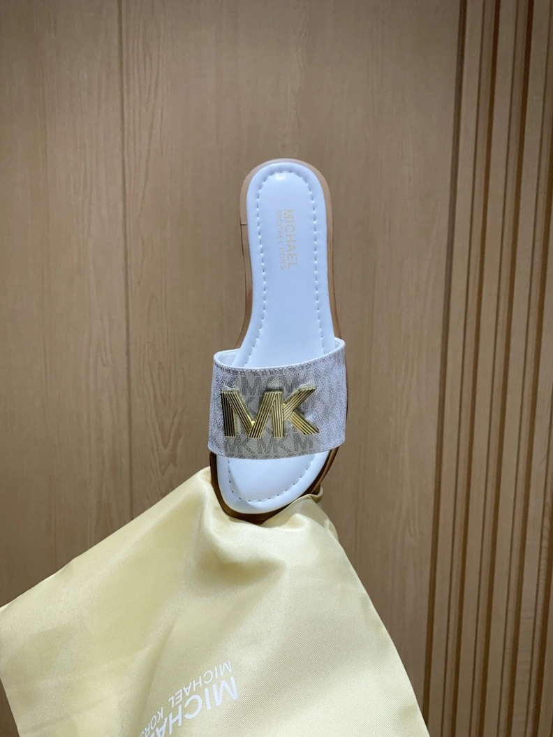 Stylish Othxr Slippers 209592