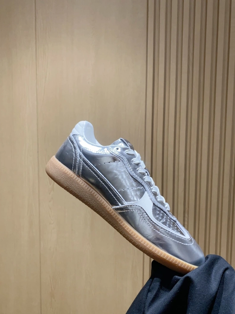Elegant Othxr Sneakers 208948