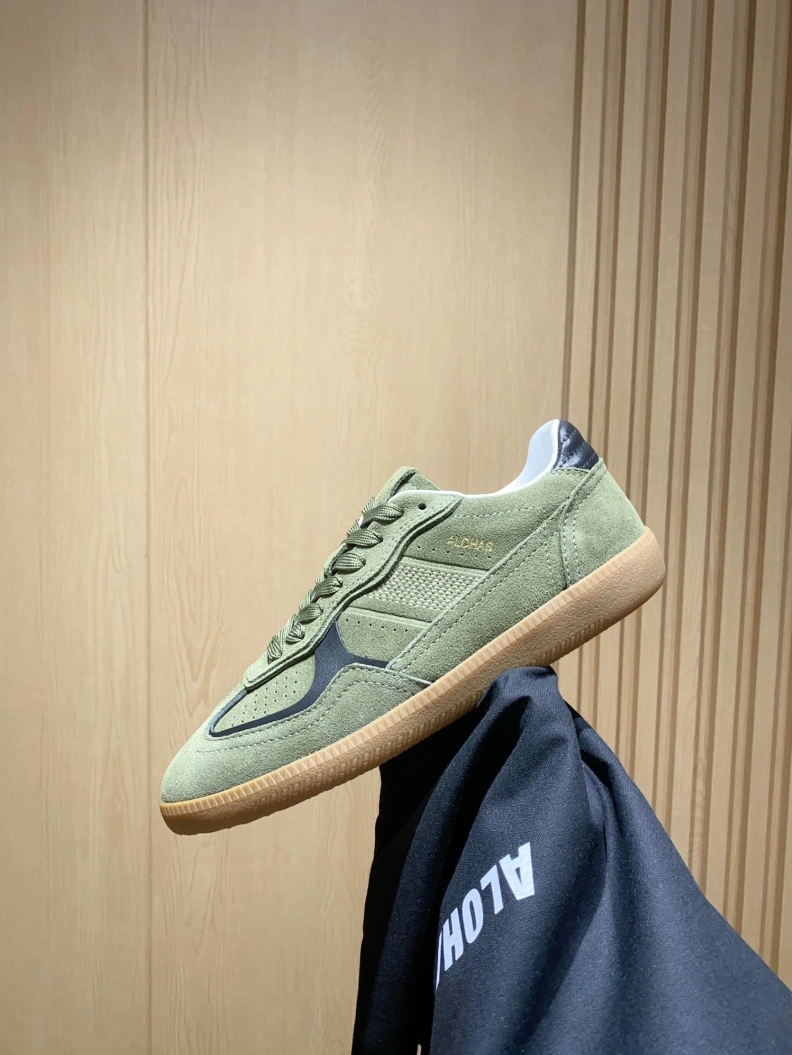 Vibrant Othxr Sneakers 208945