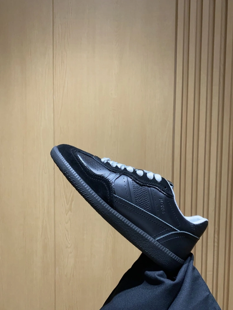 Reliable Othxr Sneakers 208940
