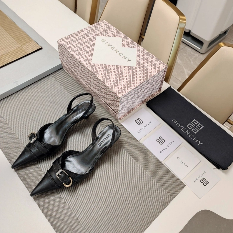 Gxvxnchy Sandals Fashionable 151774