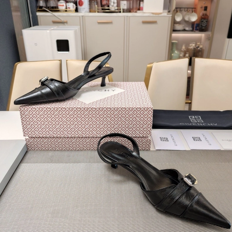 Gxvxnchy Sandals Fashionable 151774