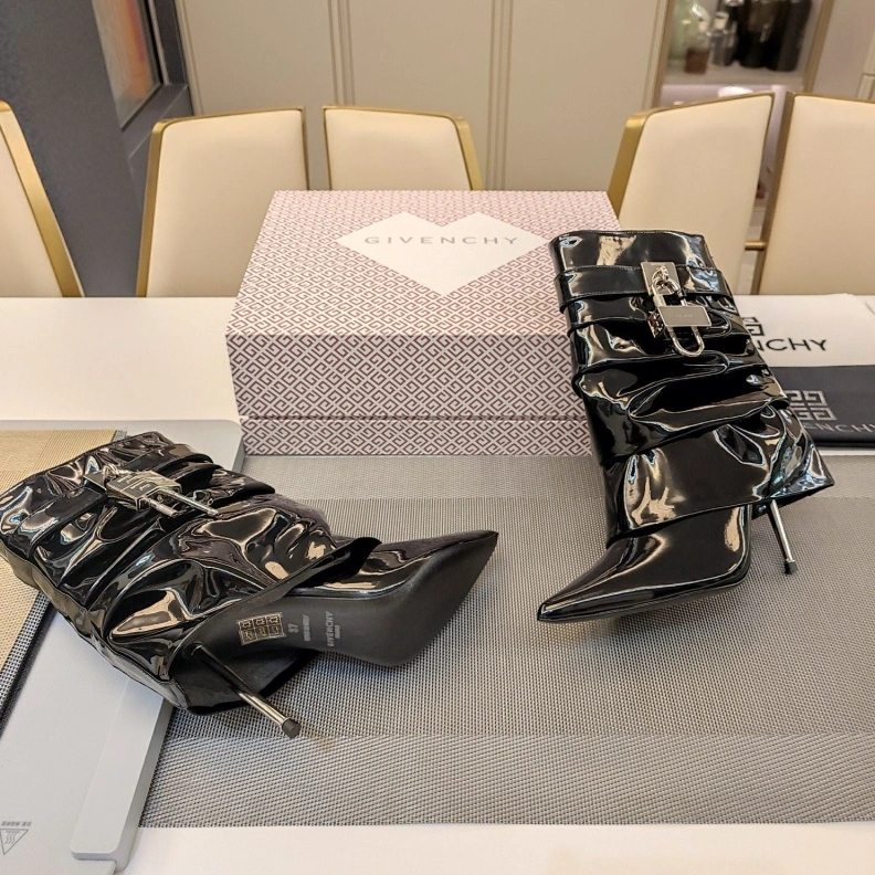 Fashionable Gxvxnchy Boots 151797