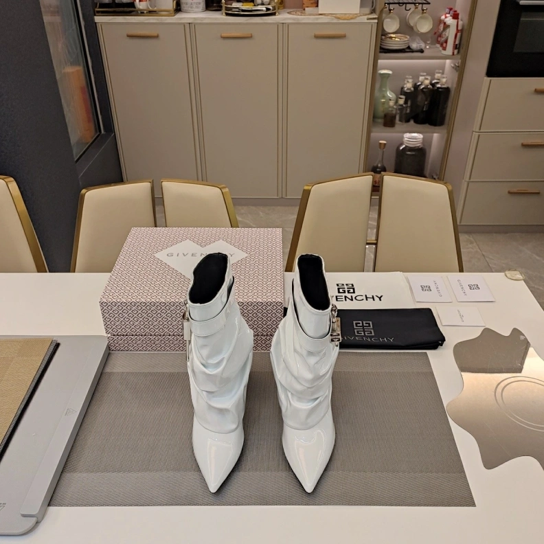 Timeless Gxvxnchy Boots 151795