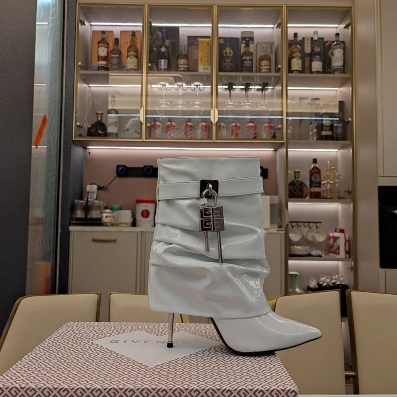 Timeless Gxvxnchy Boots 151795