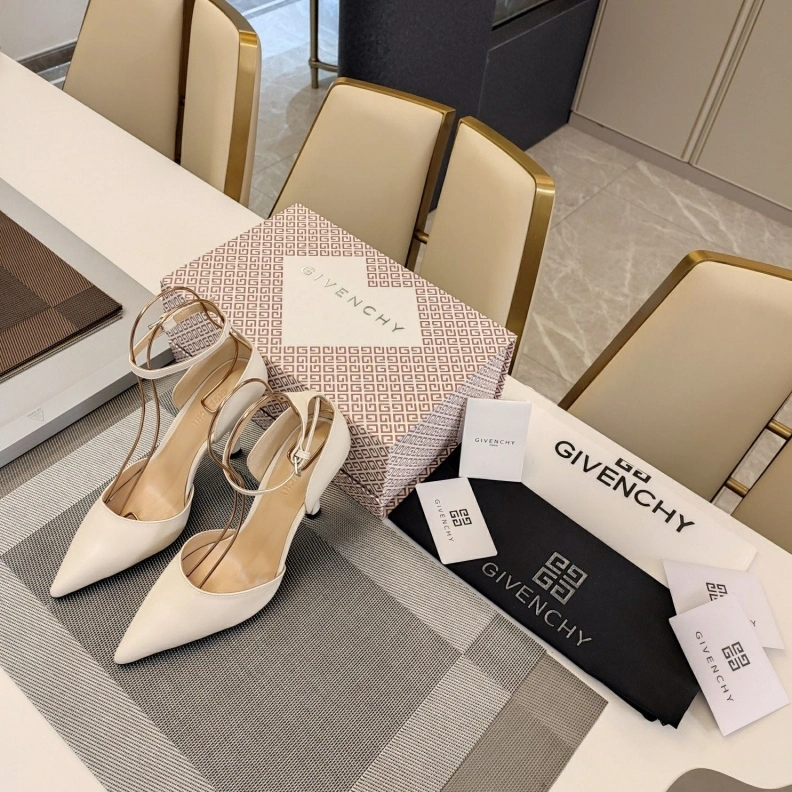 Refined Gxvxnchy High Heels 151785