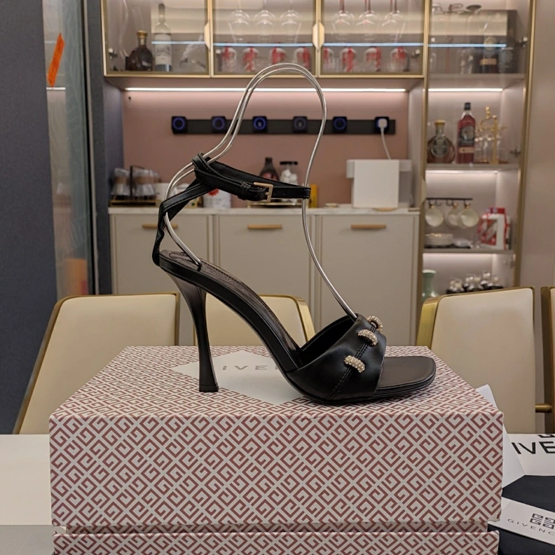 Gxvxnchy High Heels Practical 151784