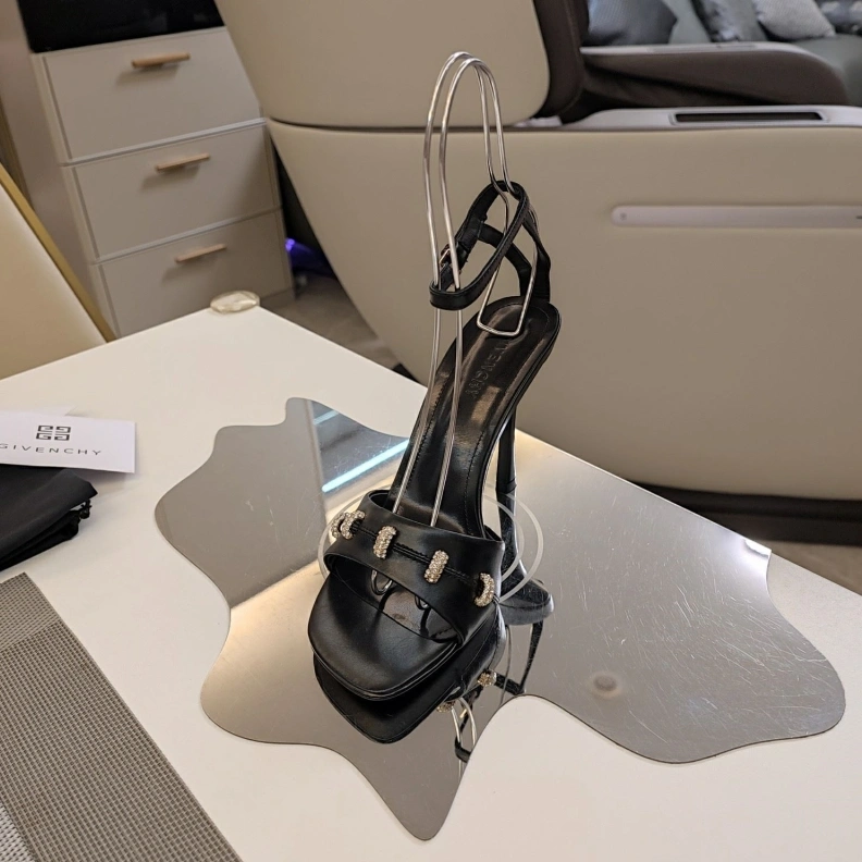 Gxvxnchy High Heels Practical 151784