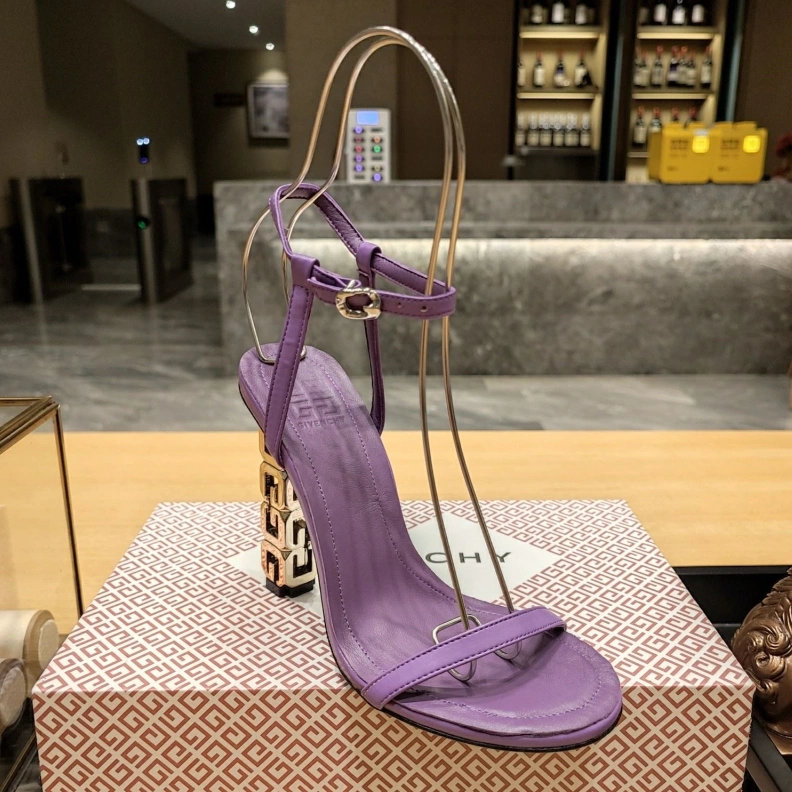 UrbanStyle Gxvxnchy High Heels 151781