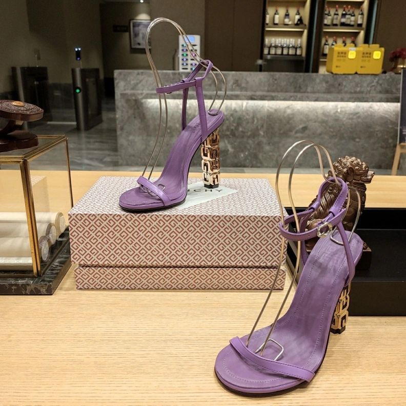 UrbanStyle Gxvxnchy High Heels 151781