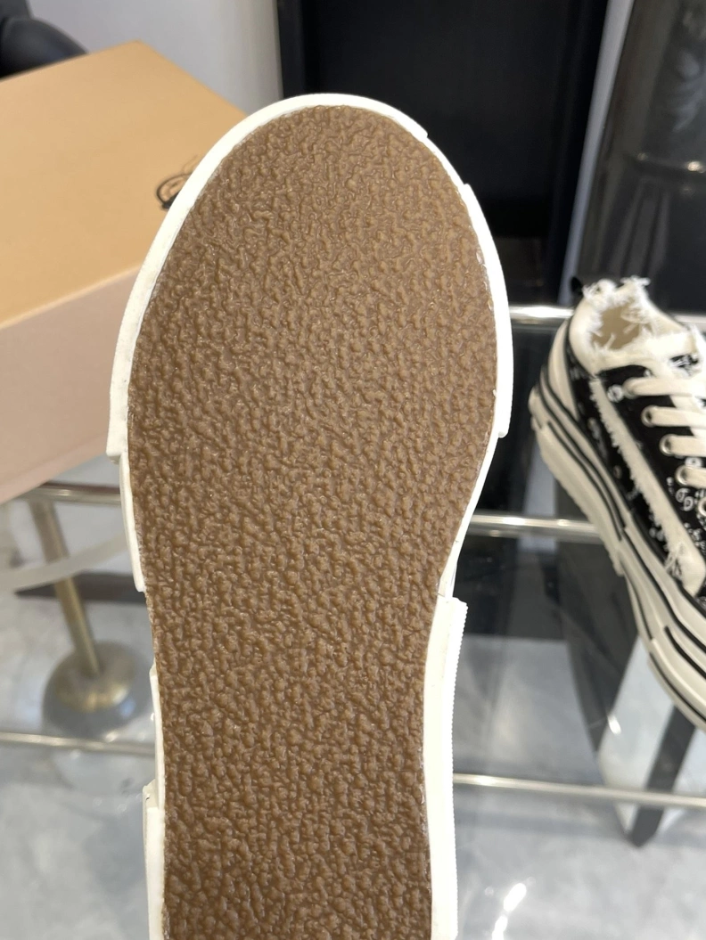 GoAnywhere Bxlxnciaga Casual Shoe 109134