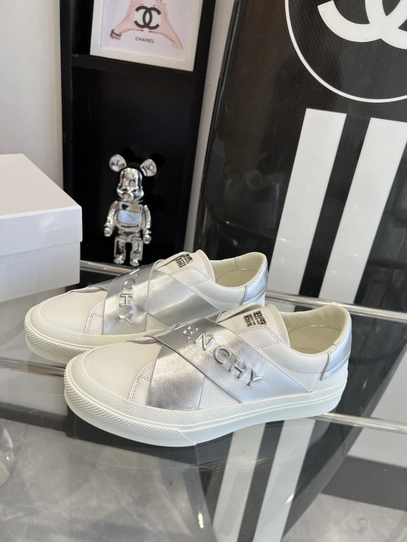 Gxvxnchy Sneakers HighQuality 151746