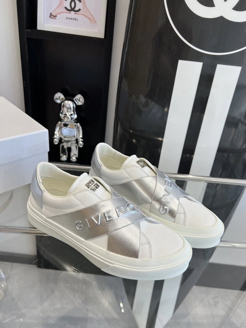 Gxvxnchy Sneakers HighQuality 151746
