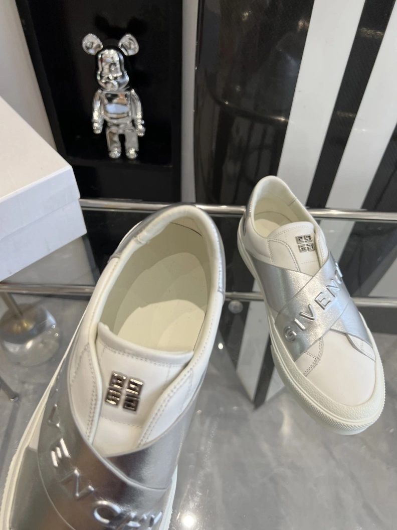 Gxvxnchy Sneakers HighQuality 151746