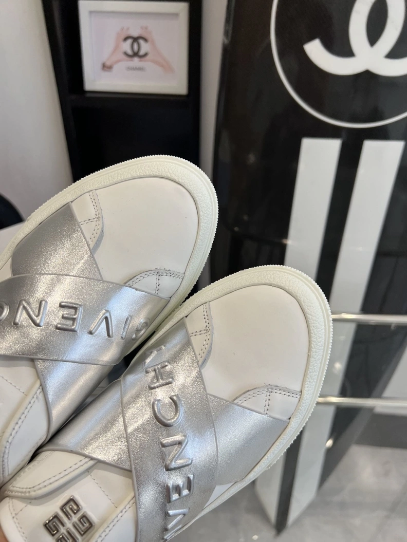Gxvxnchy Sneakers HighQuality 151746