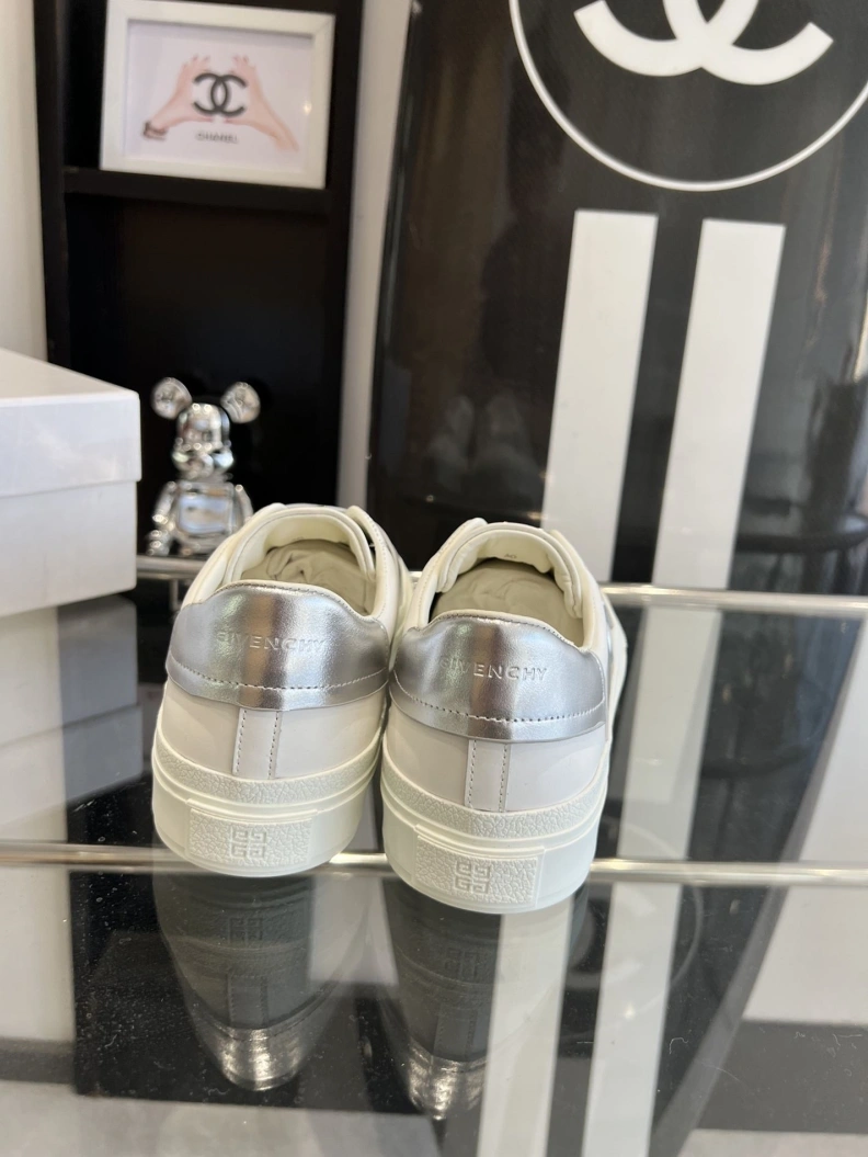 Gxvxnchy Sneakers HighQuality 151746